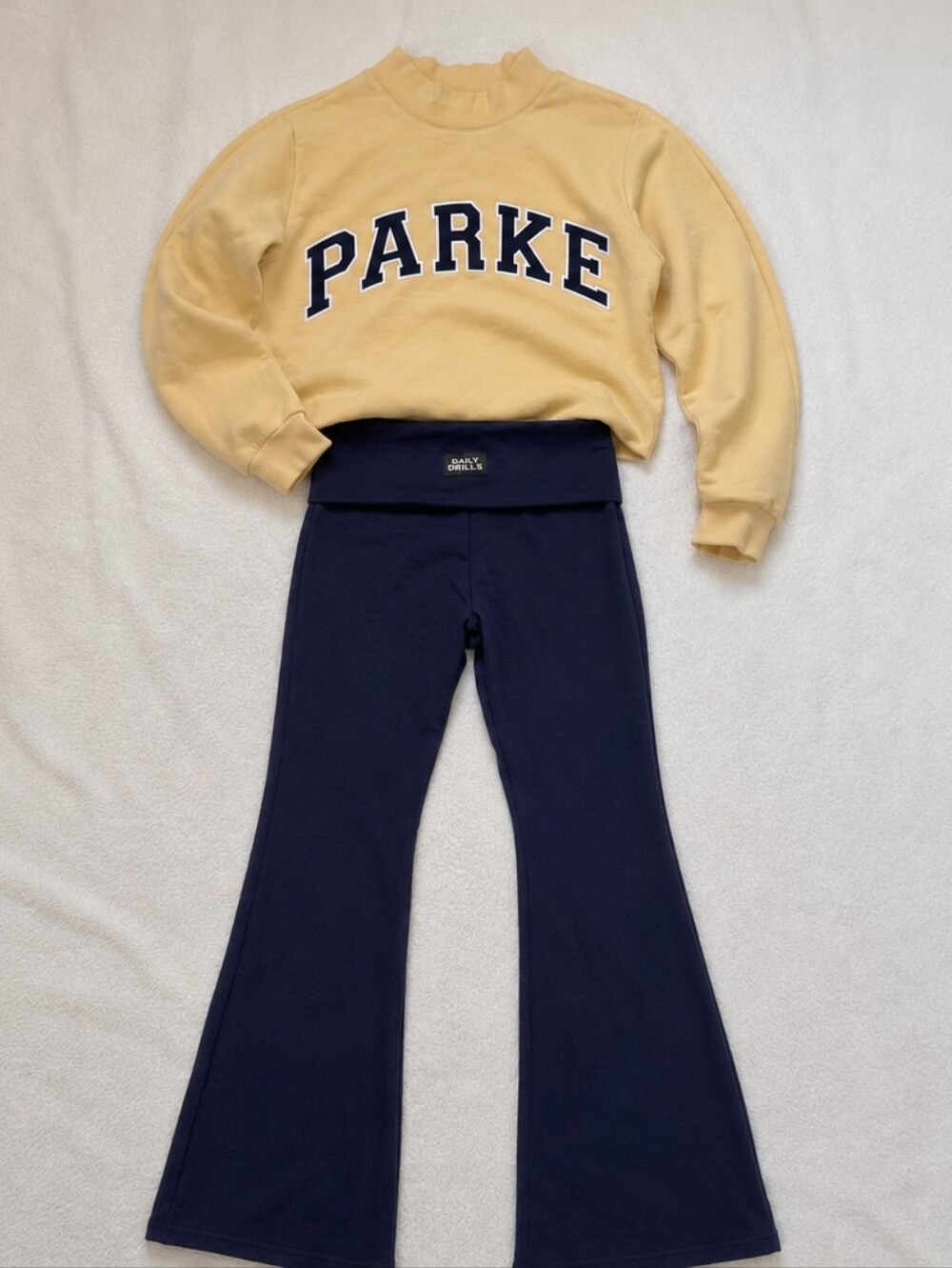 SOLD OUT Parke Cake Batter Mockneck S/M + Daily Drills Navy Foldover Pants S